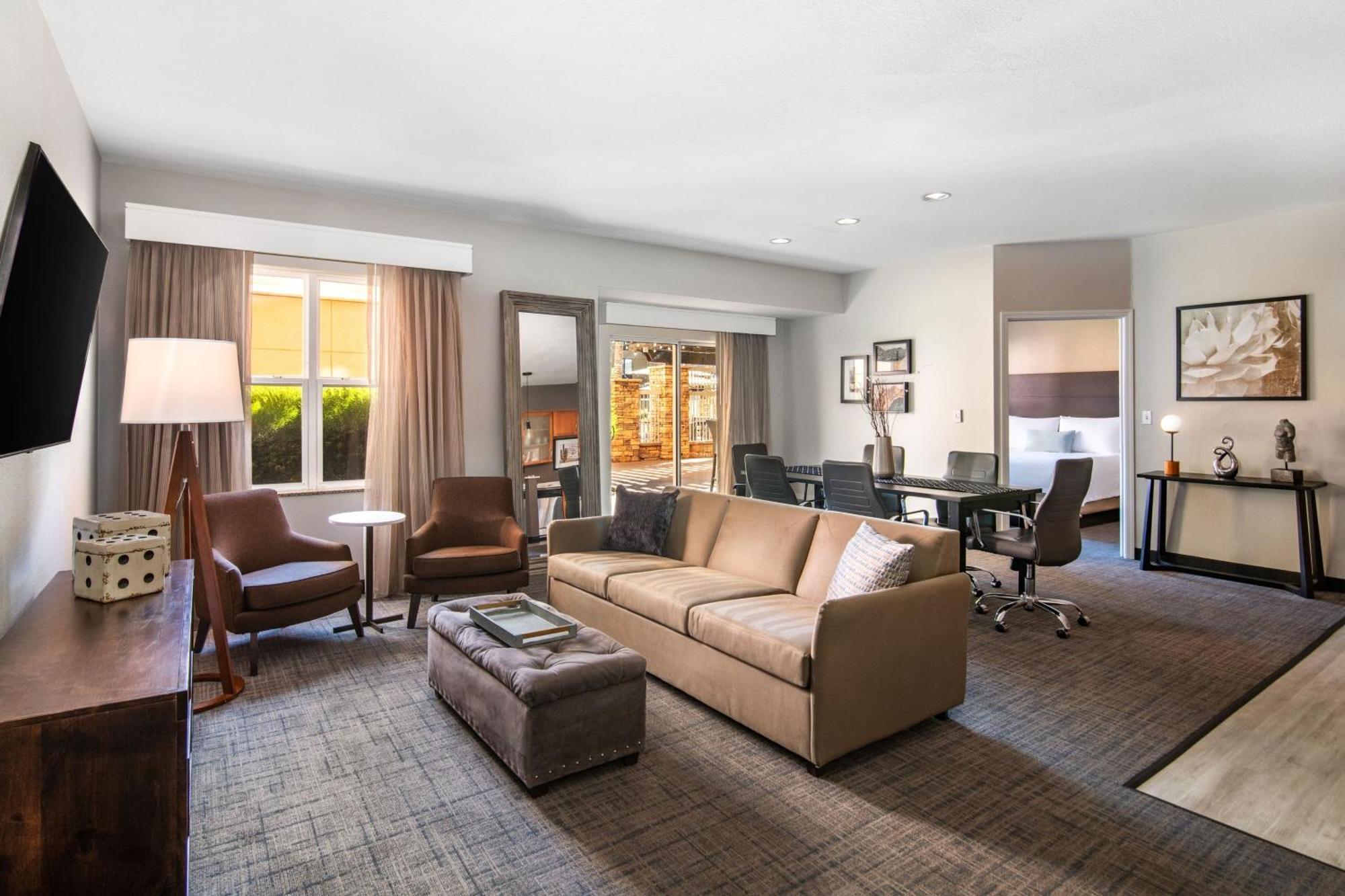 Residence Inn Phoenix Glendale Sports & Entertainment District Екстериор снимка