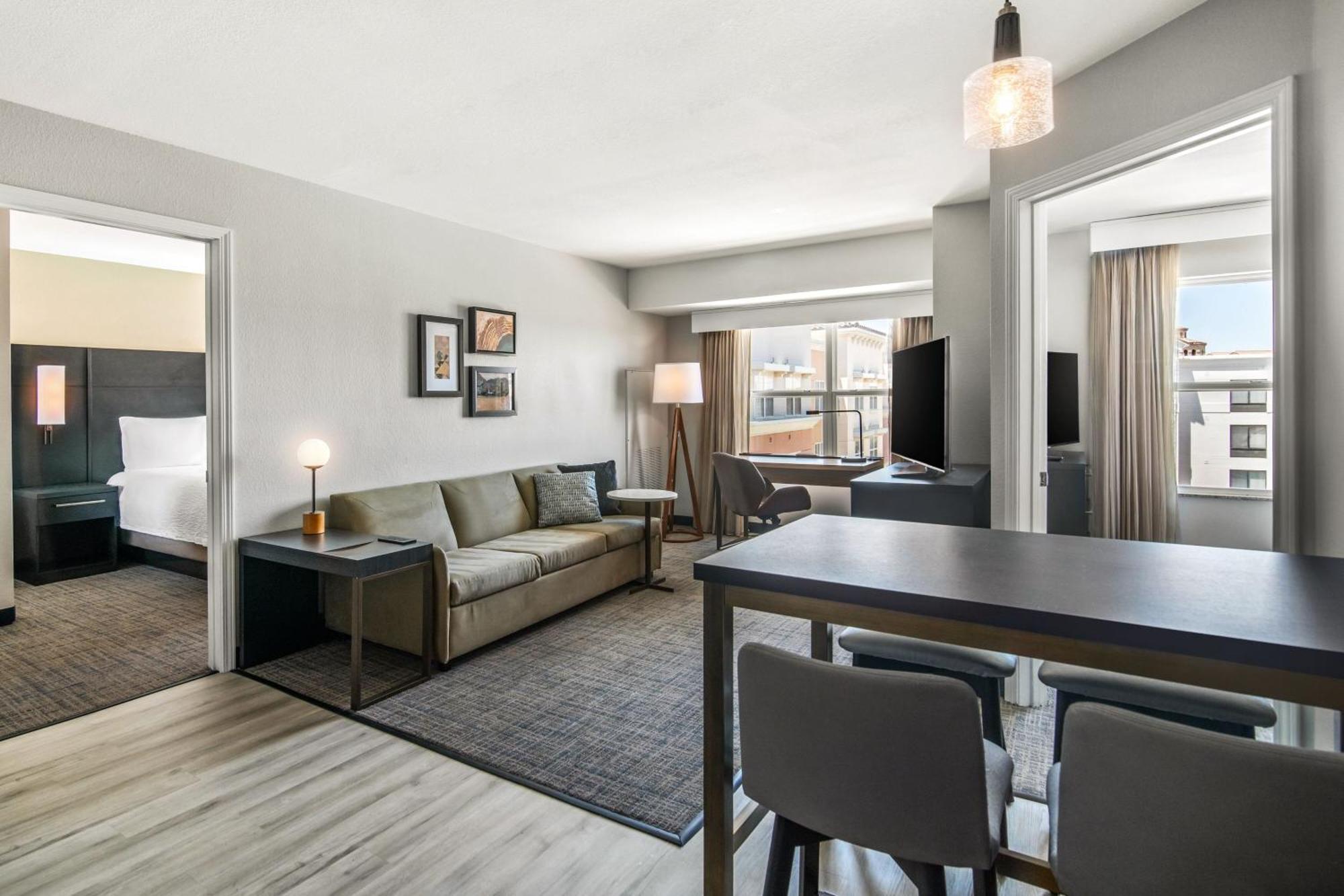 Residence Inn Phoenix Glendale Sports & Entertainment District Екстериор снимка