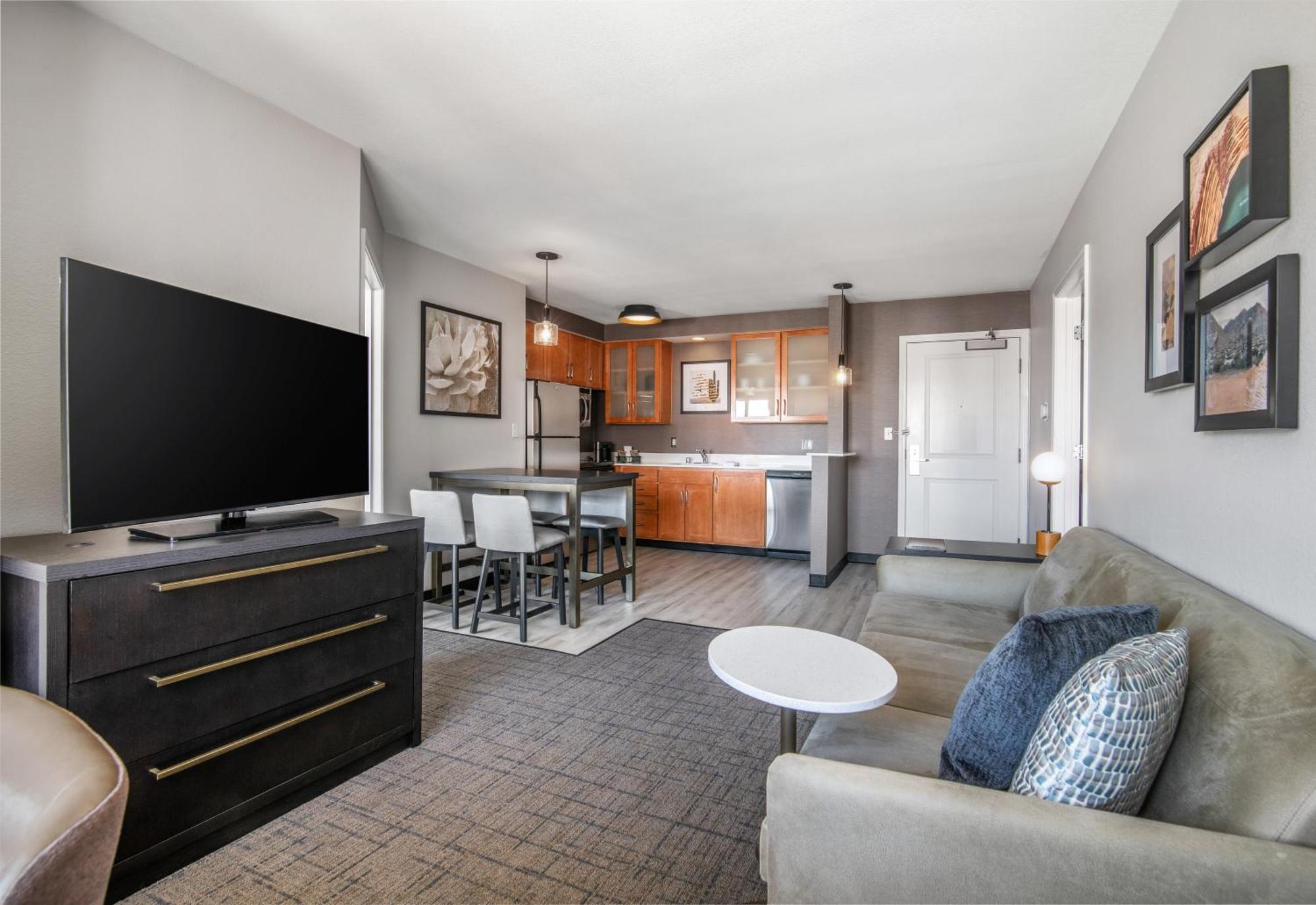 Residence Inn Phoenix Glendale Sports & Entertainment District Екстериор снимка