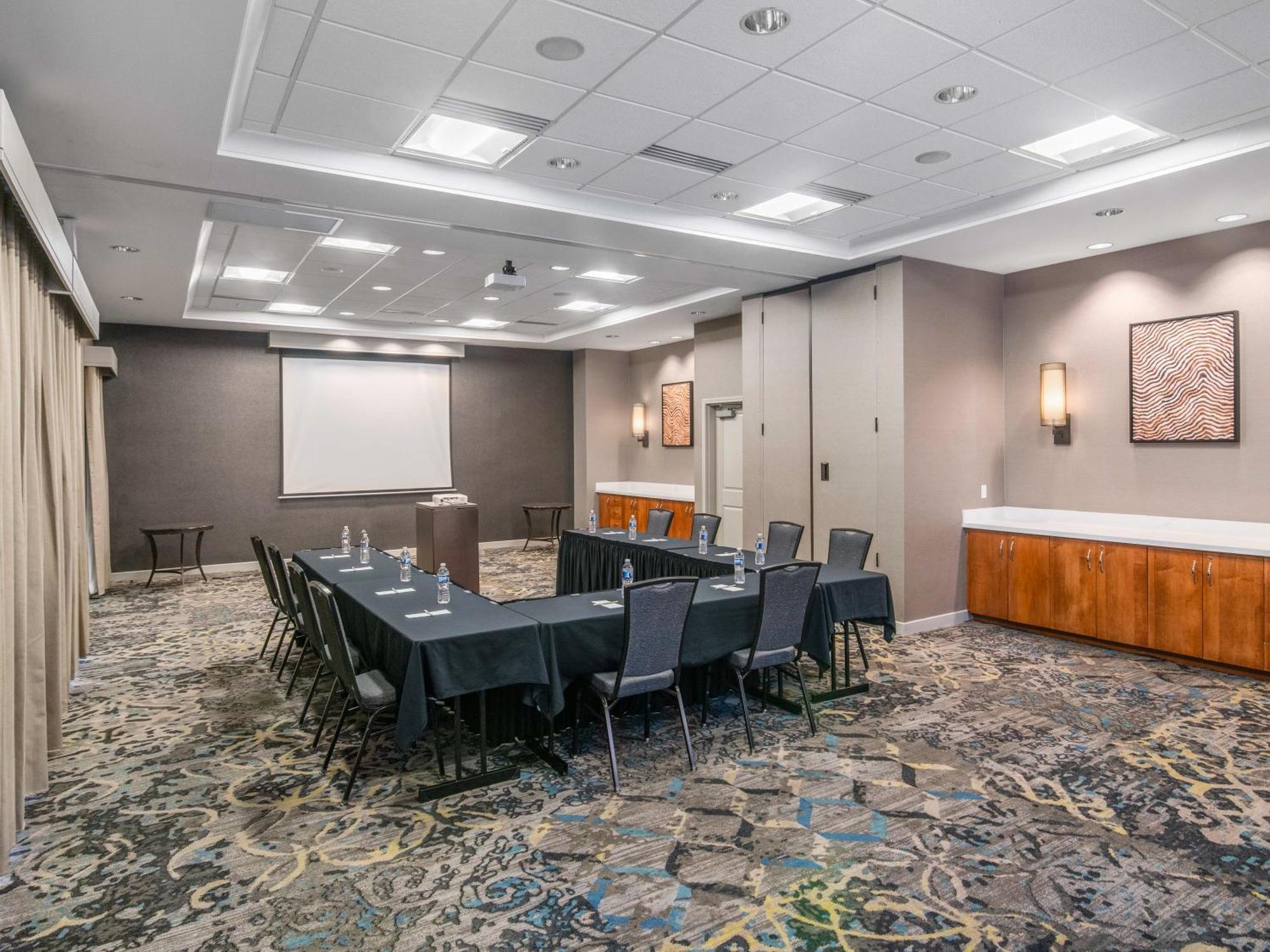 Residence Inn Phoenix Glendale Sports & Entertainment District Екстериор снимка