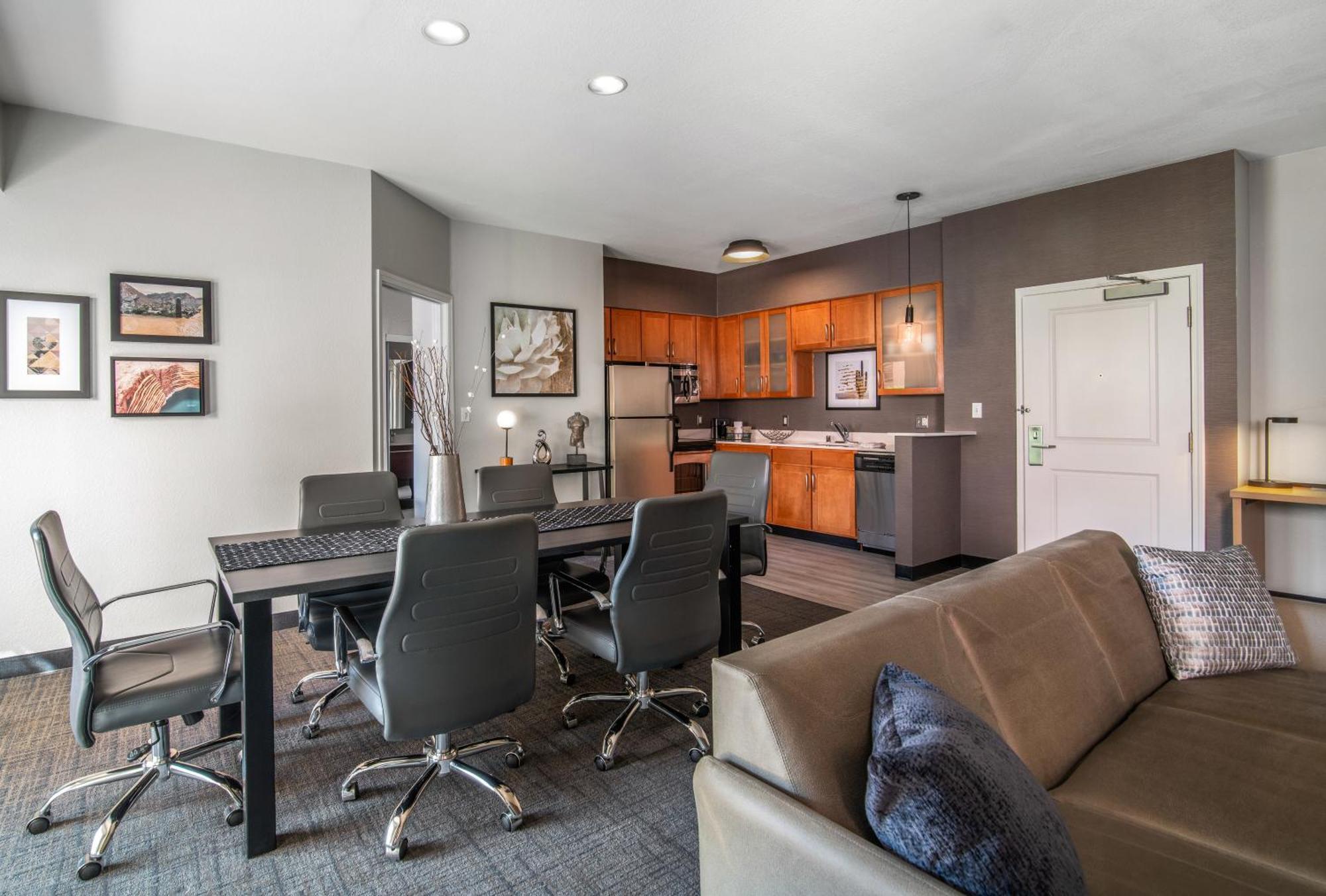 Residence Inn Phoenix Glendale Sports & Entertainment District Екстериор снимка