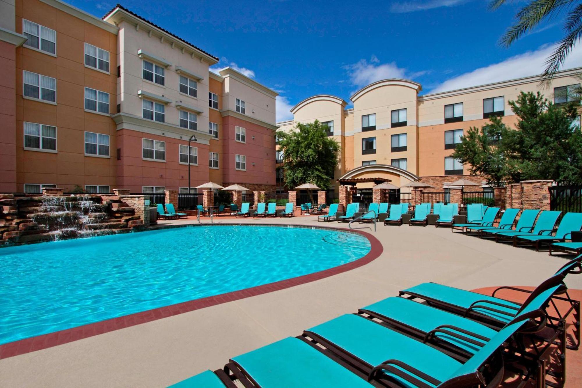 Residence Inn Phoenix Glendale Sports & Entertainment District Екстериор снимка